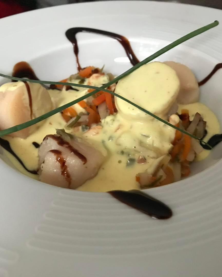 st jacques bretonne et sa julienne de légumes